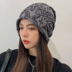 3_gorro_cuellera_bufanda_grafiti_gris